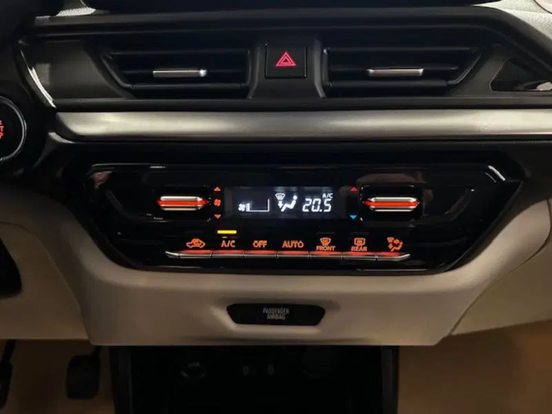 Suzuki Swift nuova a Vercelli (13)