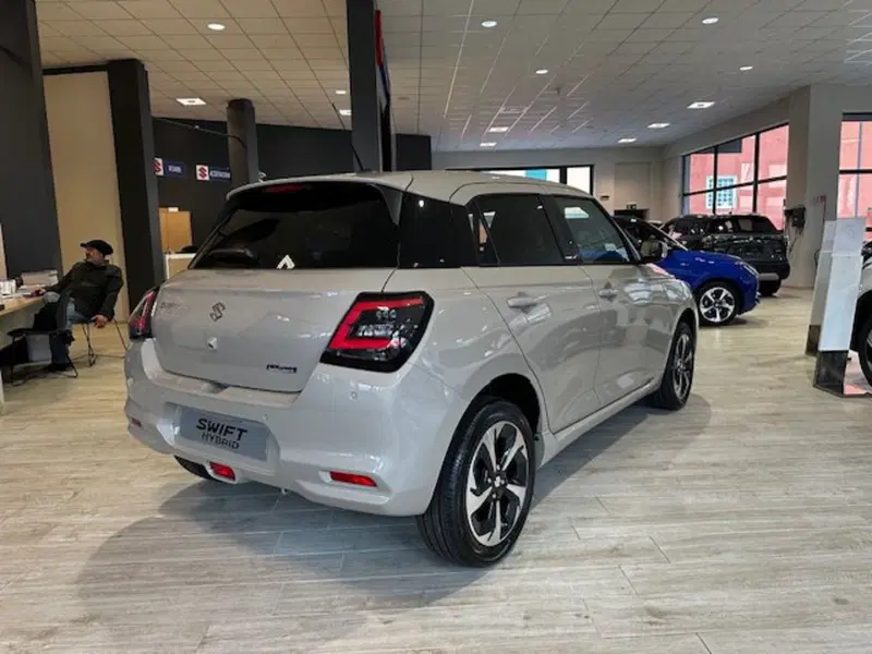 Suzuki Swift nuova a Vercelli (5)