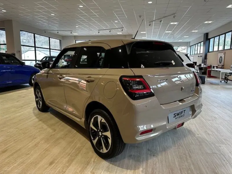 Suzuki Swift nuova a Vercelli (6)
