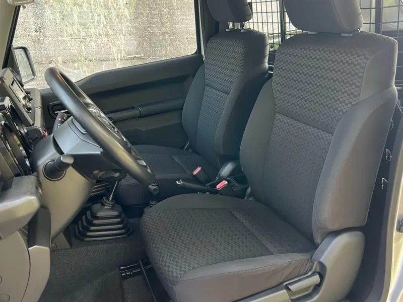 Suzuki Jimny usata a Vercelli (13)