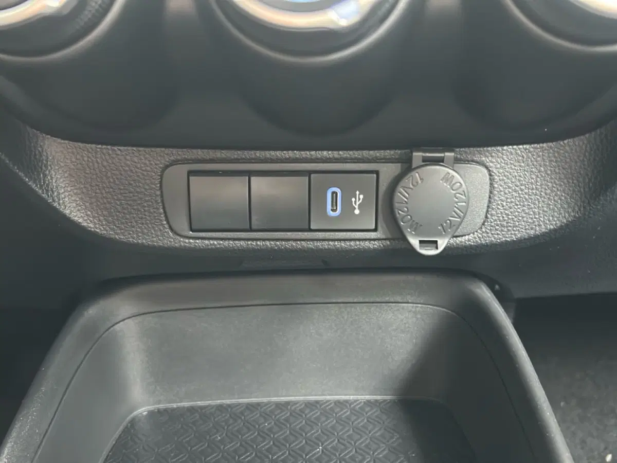 Toyota Aygo X nuova a Vercelli (20)
