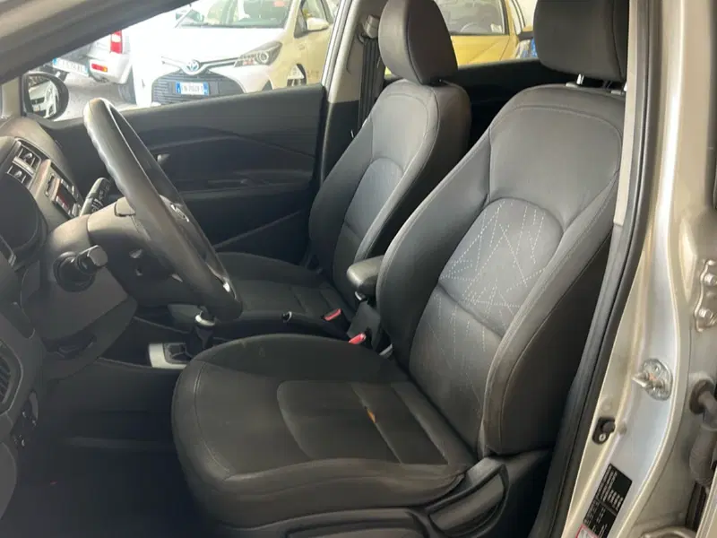 Kia Rio usata a Vercelli (10)