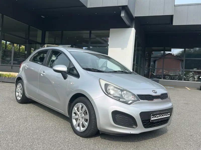 Kia Rio usata a Vercelli (8)
