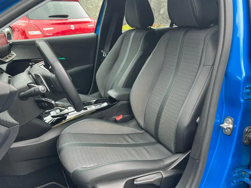 Peugeot 208 usata a Vercelli (14)