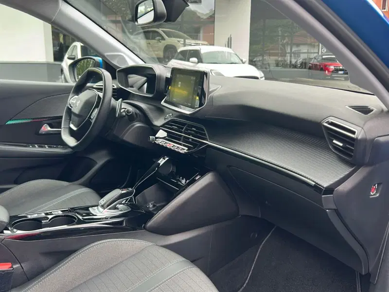 Peugeot 208 usata a Vercelli (19)