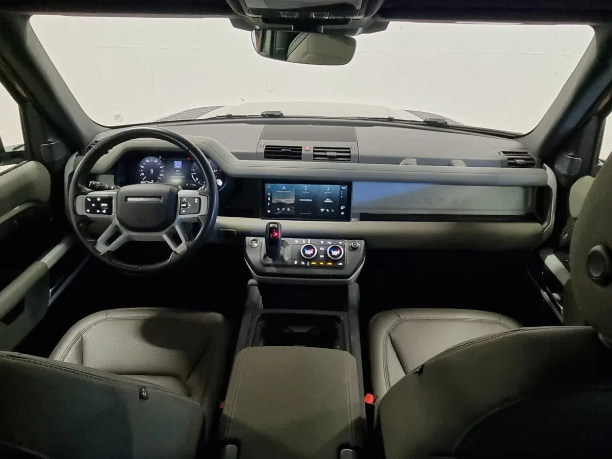Land Rover Defender usata a Brescia (4)