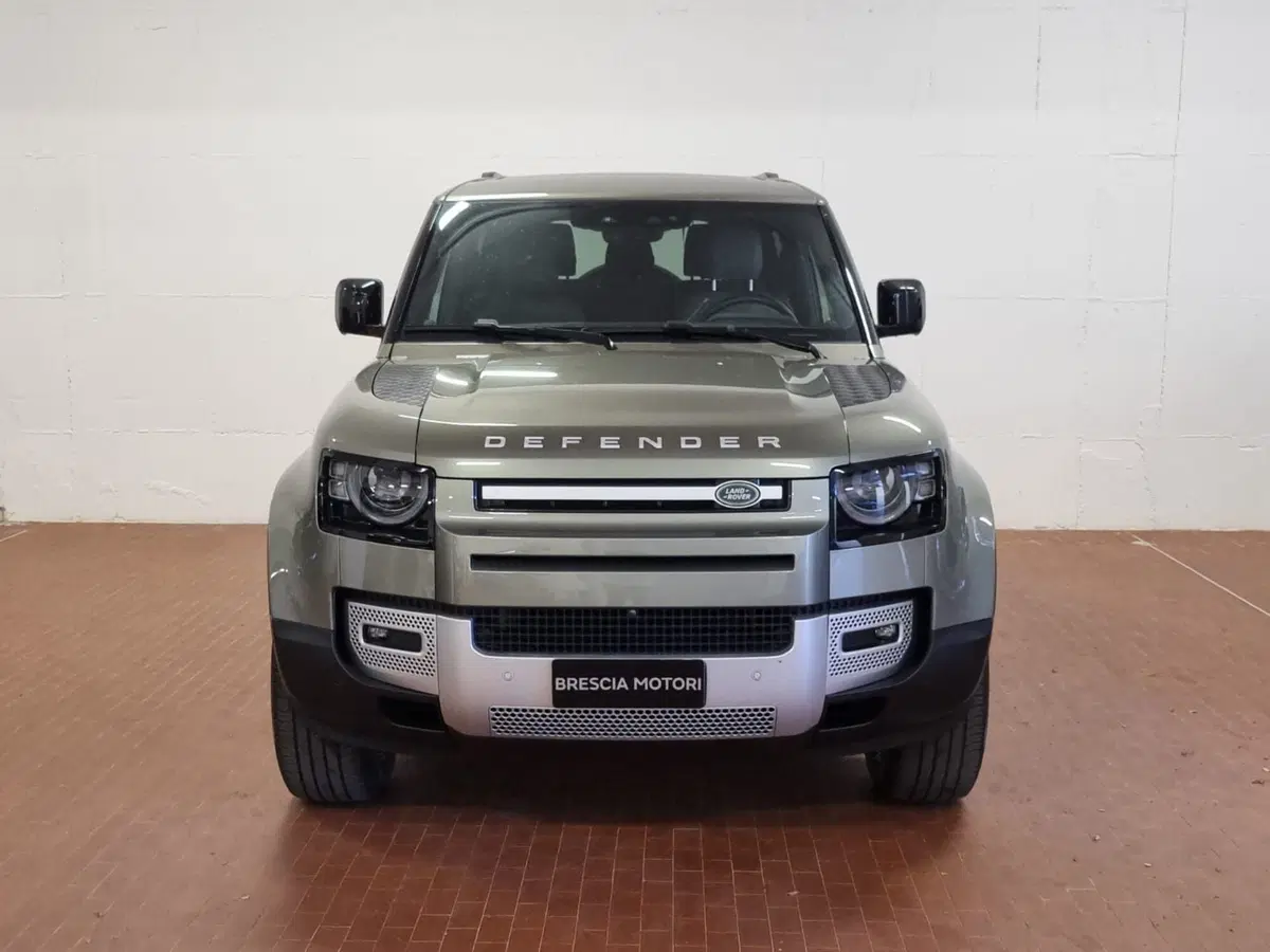 Land Rover Defender usata a Brescia (9)