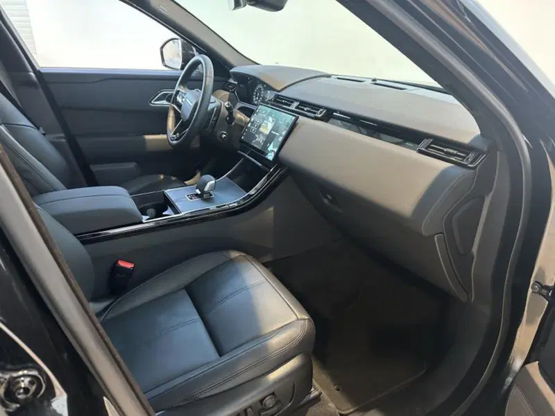 Land Rover Range Rover Velar usata a Venezia (10)