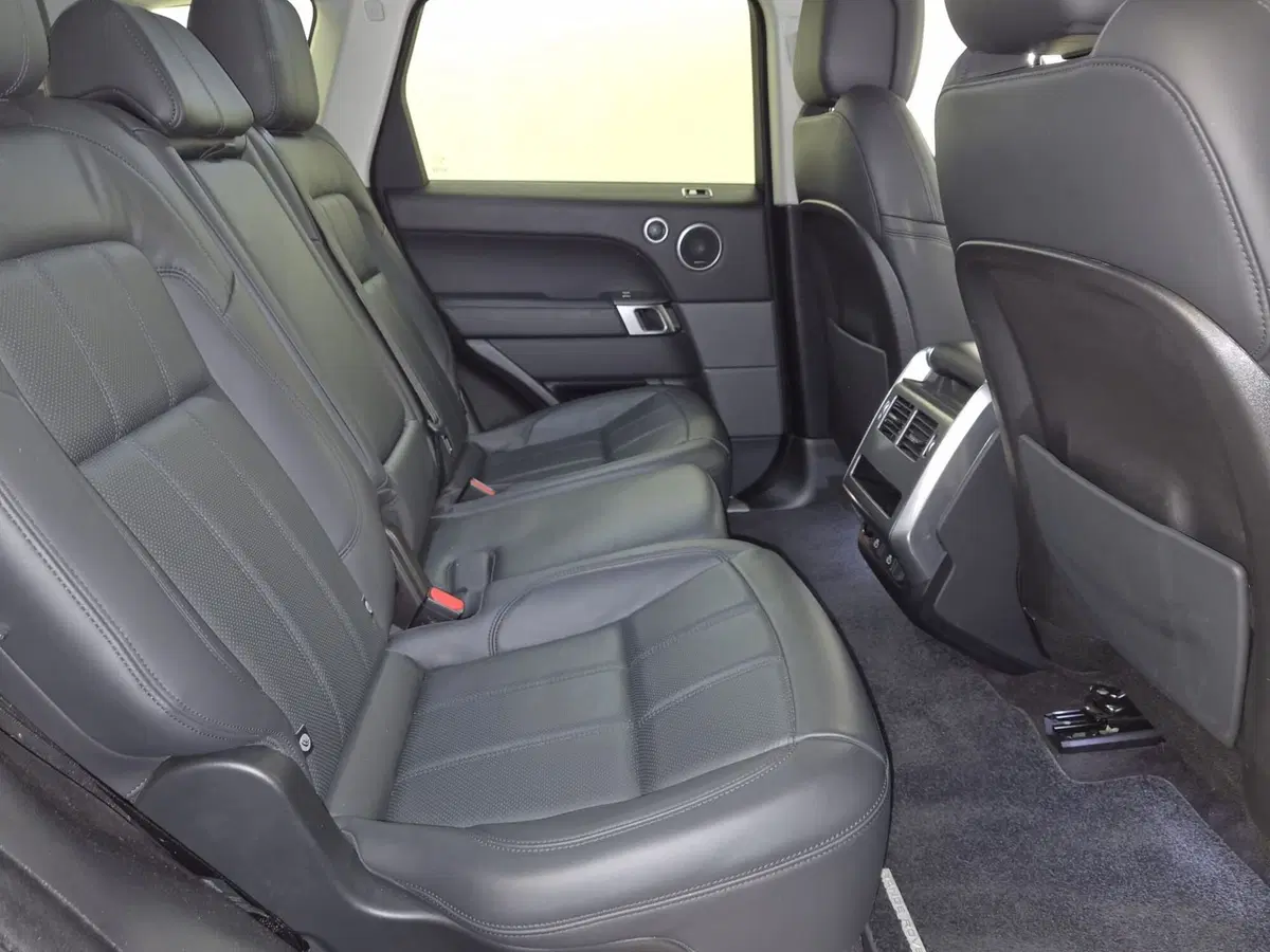 Land Rover Range Rover Sport usata a Bergamo (5)
