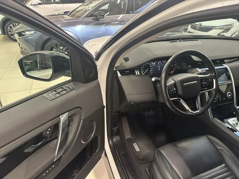 Land Rover Discovery Sport usata a Modena (14)