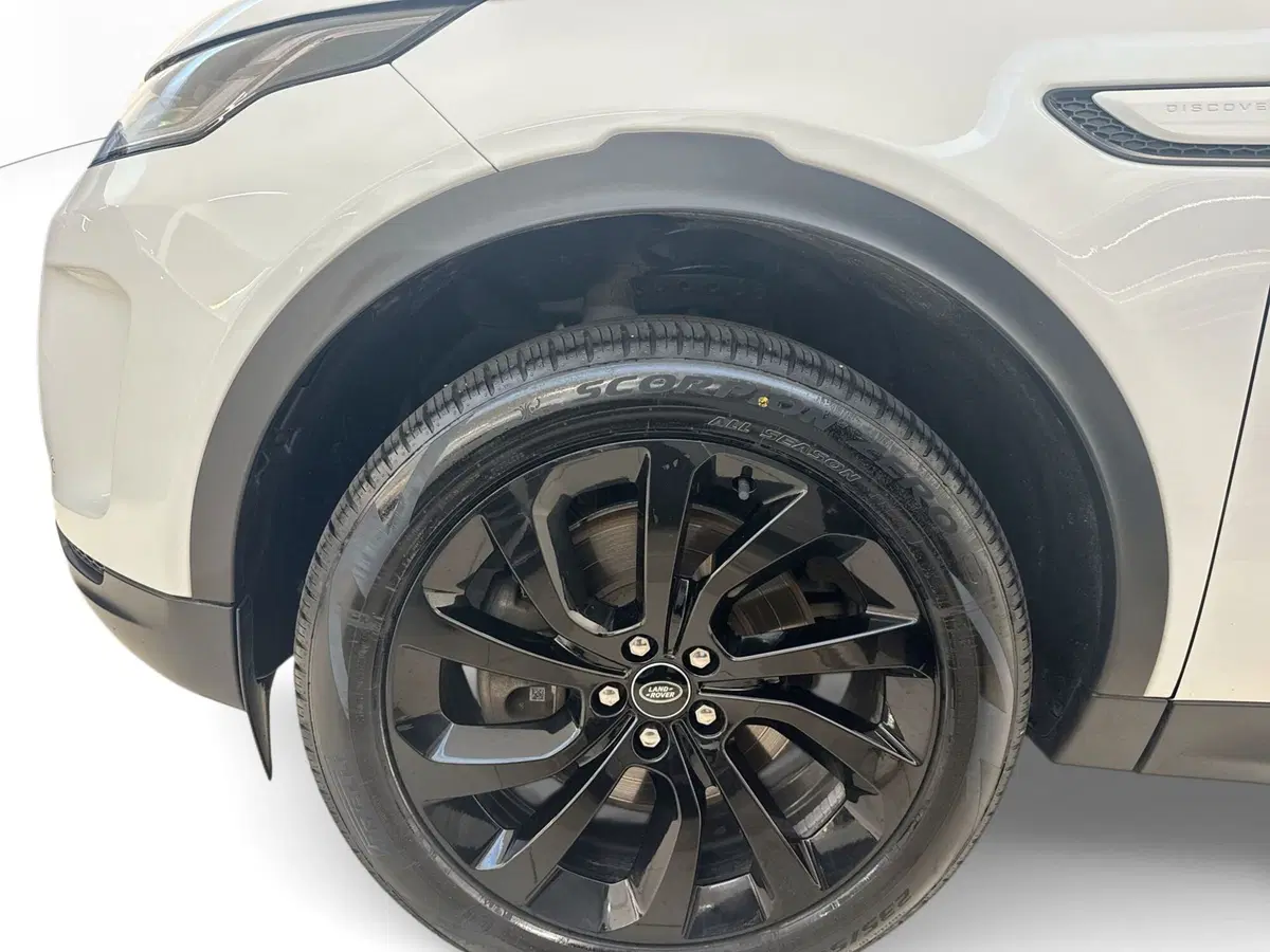 Land Rover Discovery Sport usata a Modena (17)
