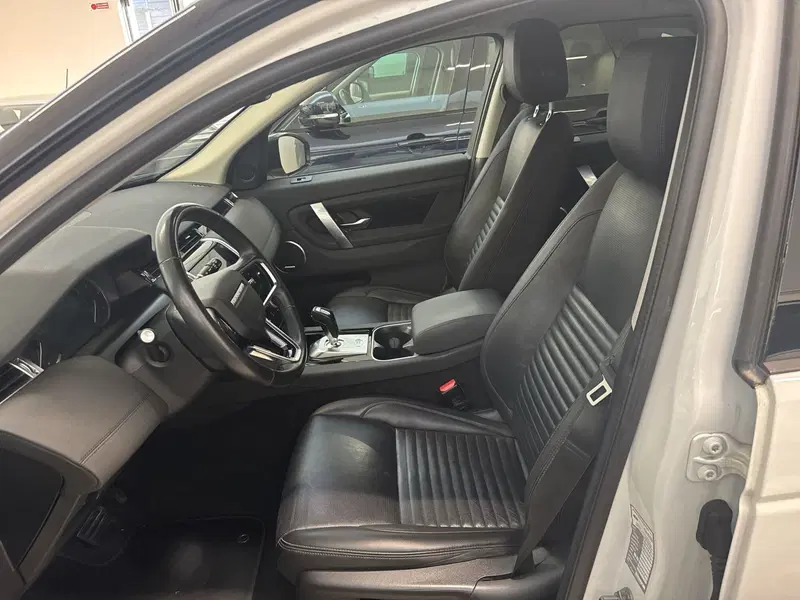 Land Rover Discovery Sport usata a Modena (18)