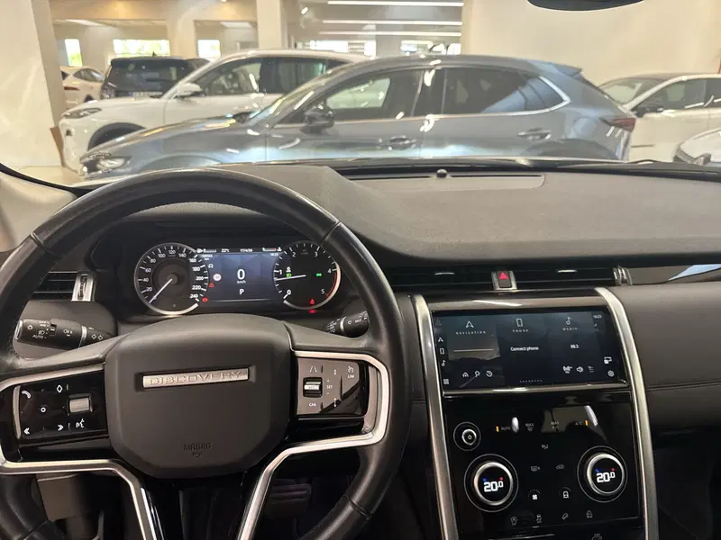 Land Rover Discovery Sport usata a Modena (9)