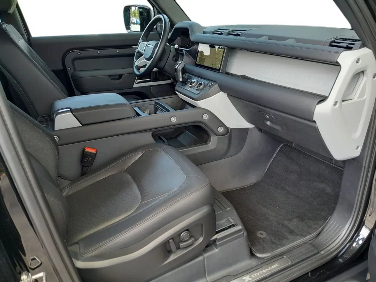 Land Rover Defender usata a Cuneo (3)