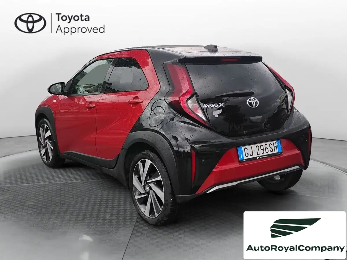 Toyota Aygo X usata a Roma (12)