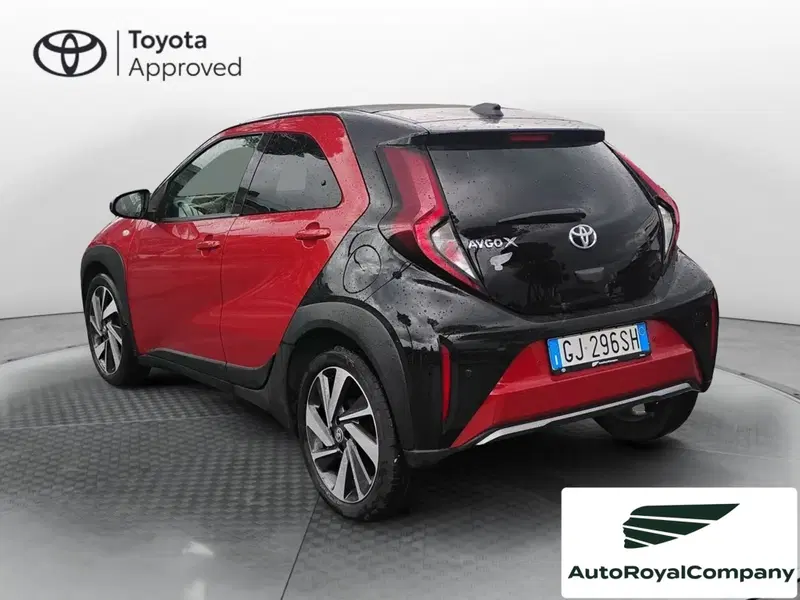 Toyota Aygo X usata a Roma (12)
