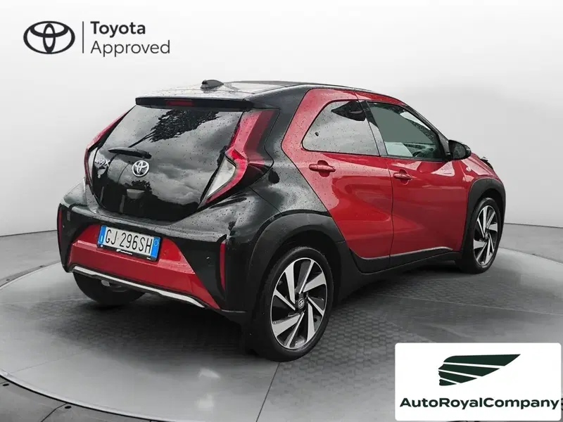 Toyota Aygo X usata a Roma (13)