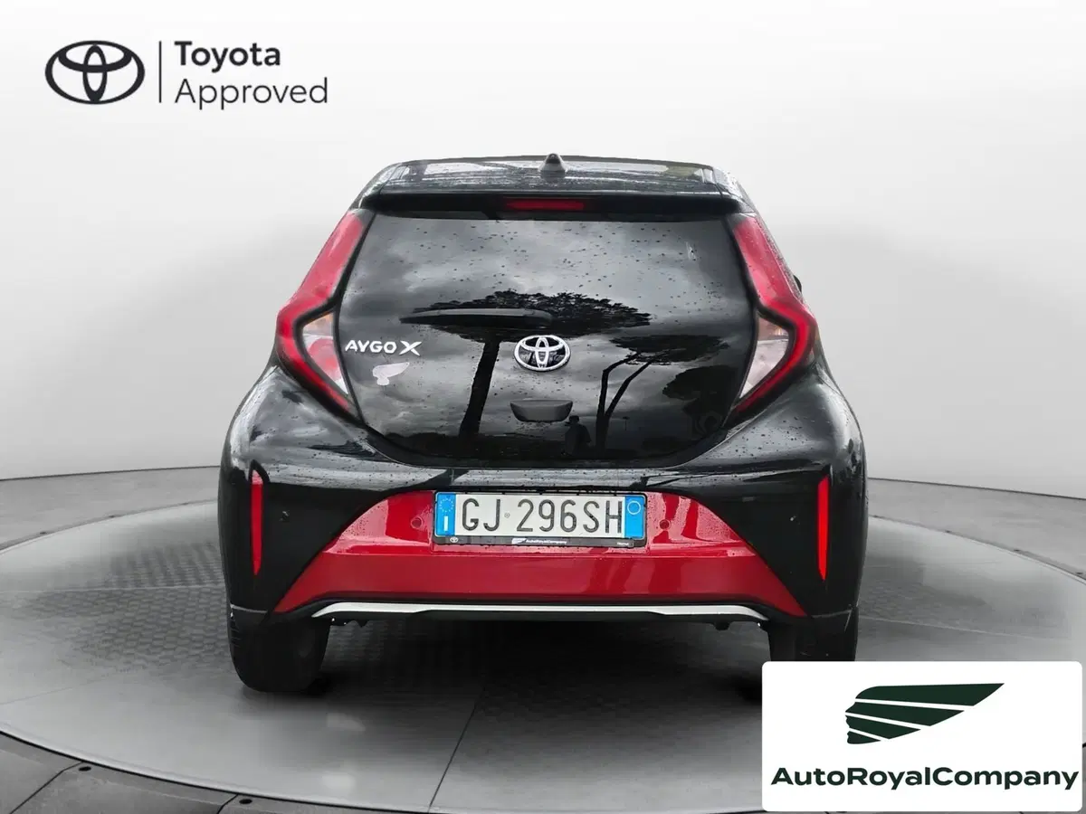 Toyota Aygo X usata a Roma (8)