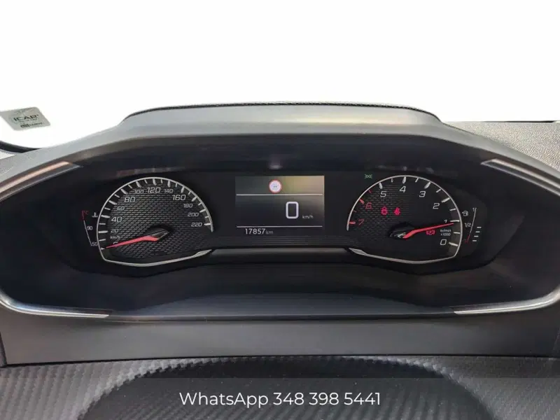 Peugeot 208 usata a Palermo (10)