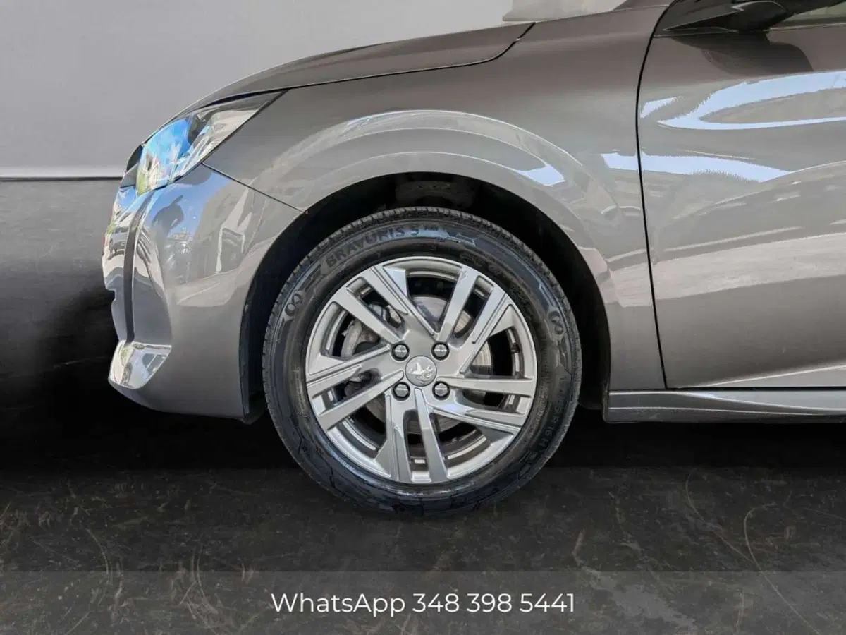 Peugeot 208 usata a Palermo (6)