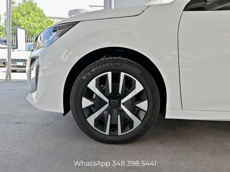 Peugeot 208 usata a Palermo (6)