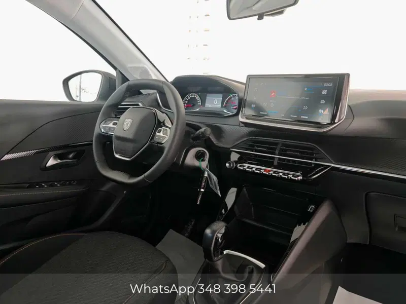 Peugeot 208 usata a Palermo (7)