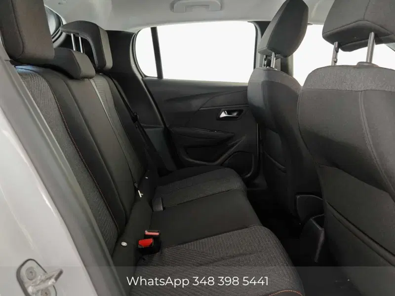 Peugeot 208 usata a Palermo (8)