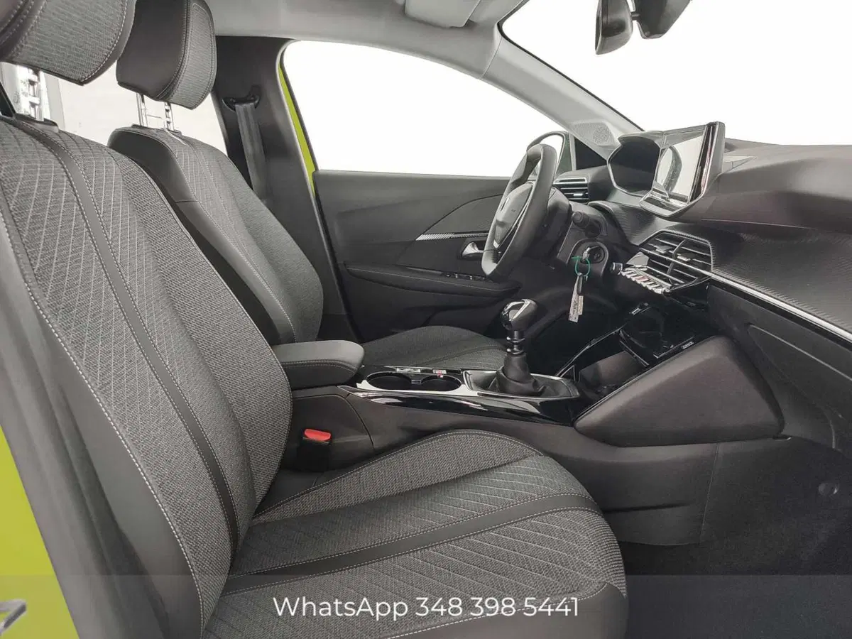 Peugeot 208 usata a Palermo (7)