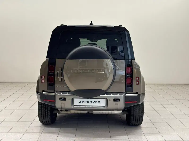 Land Rover Defender usata a Novara (7)
