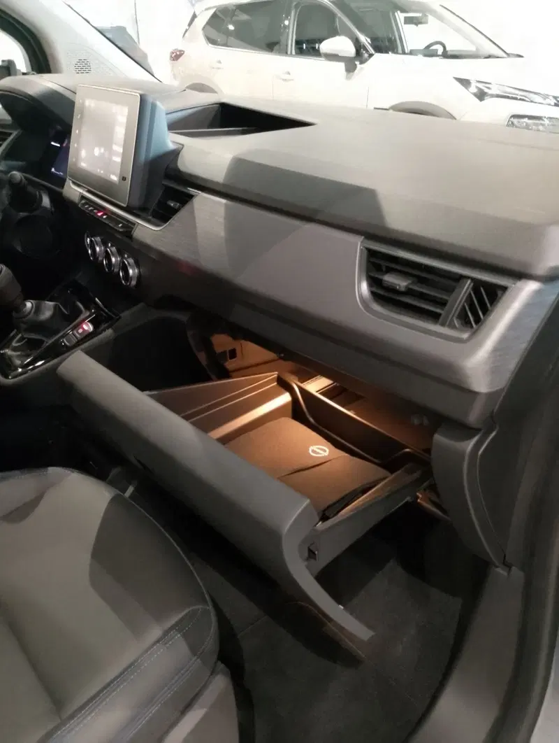 Renault Kangoo nuova a Modena (14)