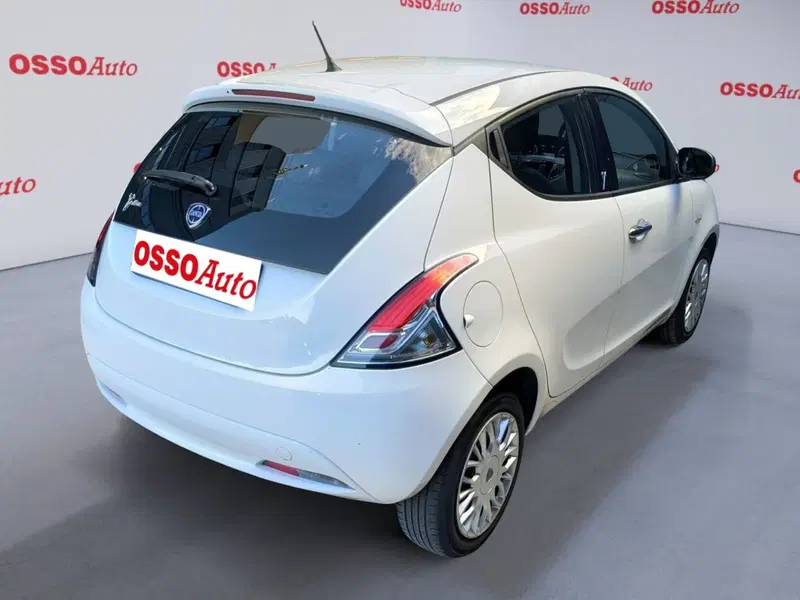 Lancia Ypsilon usata a Udine (3)