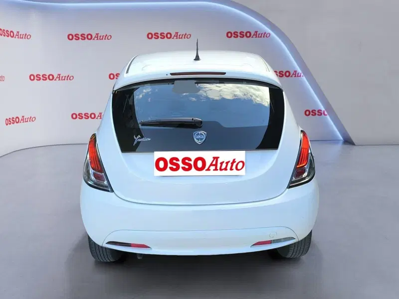 Lancia Ypsilon usata a Udine (6)