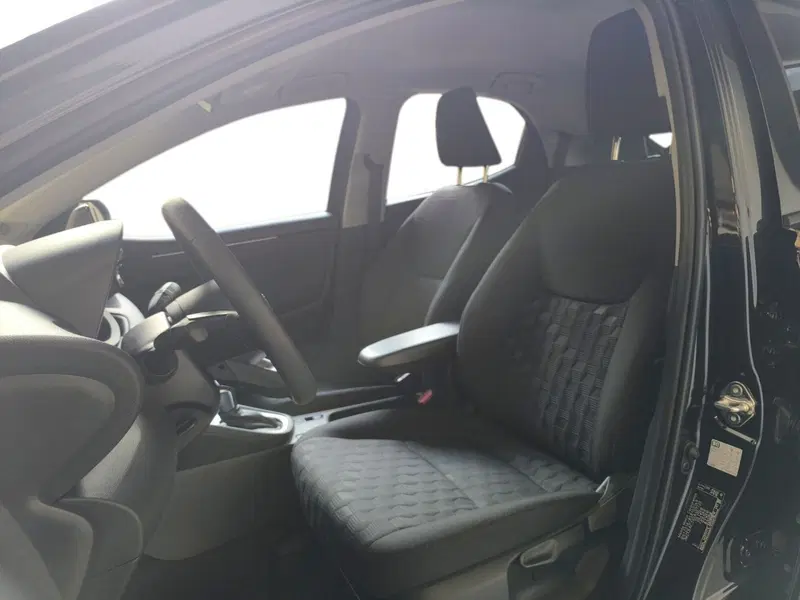 Mazda Mazda2 Hybrid nuova a Udine (8)