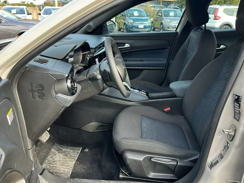 Alfa Romeo Junior usata a Latina (14)