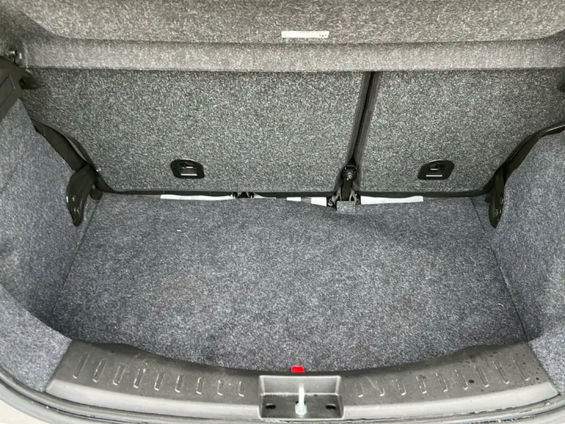 Lancia Ypsilon usata a Latina (10)