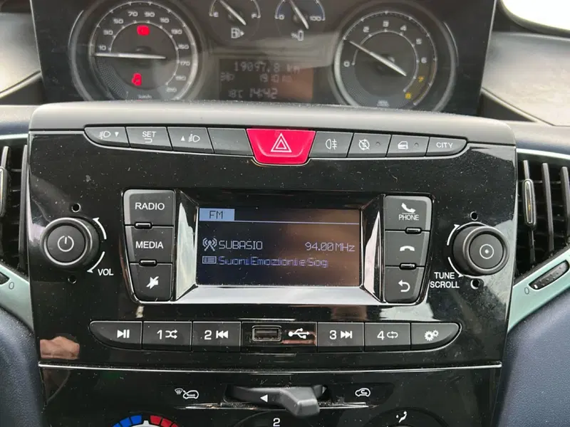 Lancia Ypsilon usata a Latina (16)
