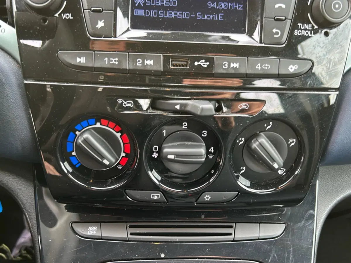 Lancia Ypsilon usata a Latina (17)