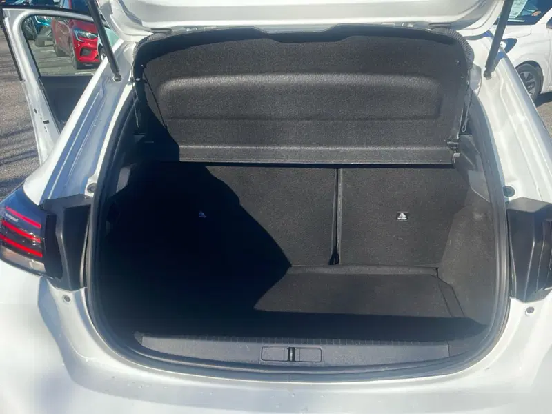 Peugeot 208 usata a Latina (11)