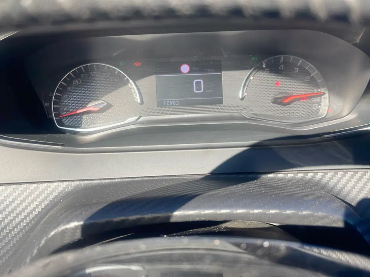 Peugeot 208 usata a Latina (13)