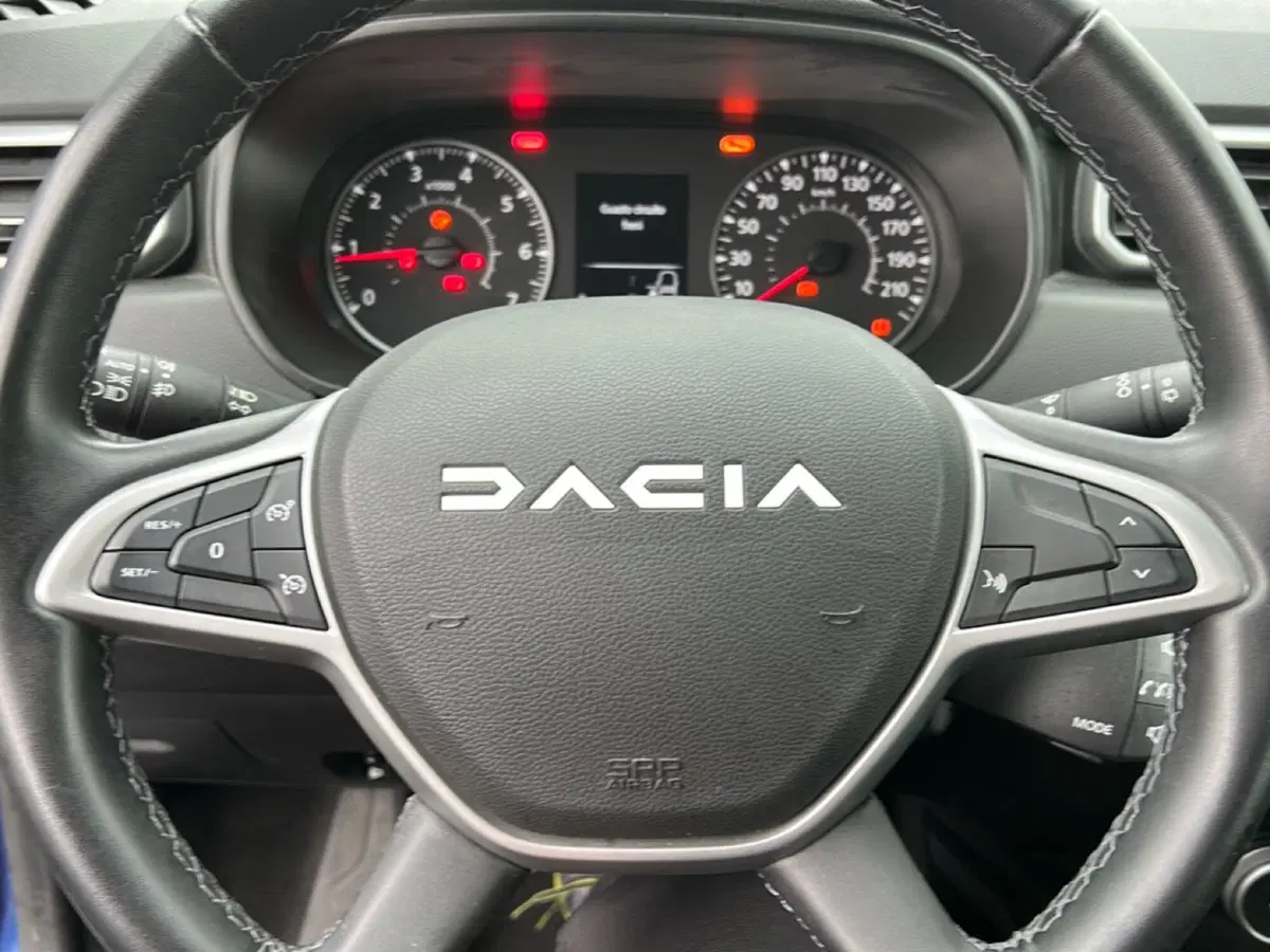 Dacia Duster usata a Latina (15)