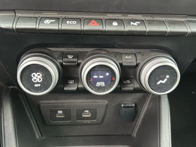 Dacia Duster usata a Latina (17)