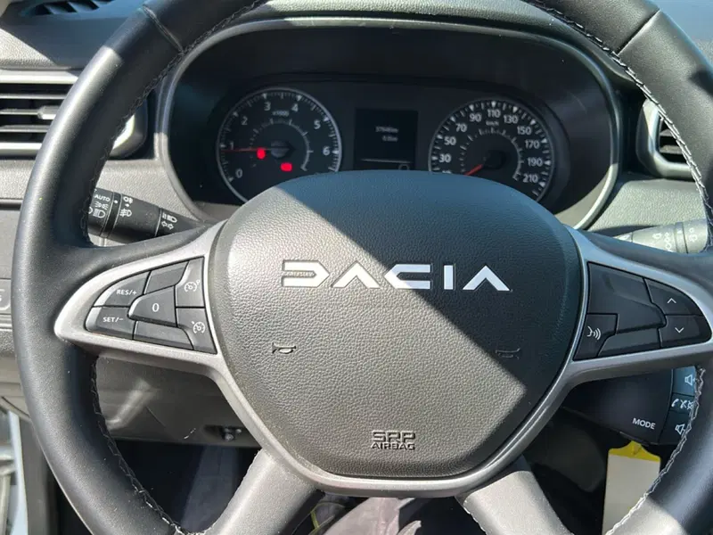 Dacia Duster usata a Latina (14)