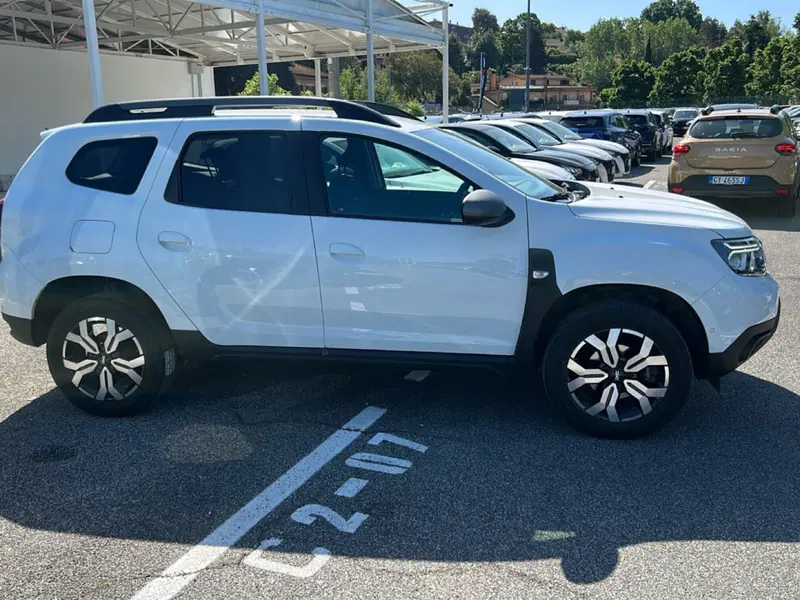 Dacia Duster usata a Latina (6)