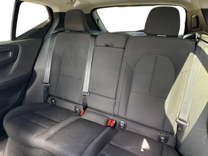 Volvo XC40 usata a Reggio Calabria (10)