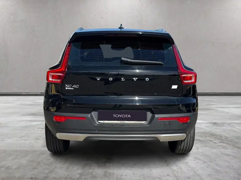 Volvo XC40 usata a Reggio Calabria (11)