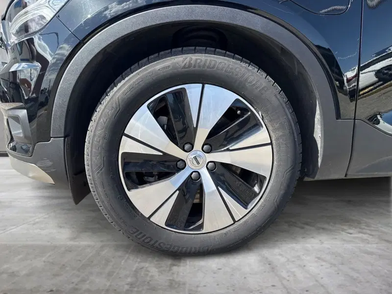 Volvo XC40 usata a Reggio Calabria (14)
