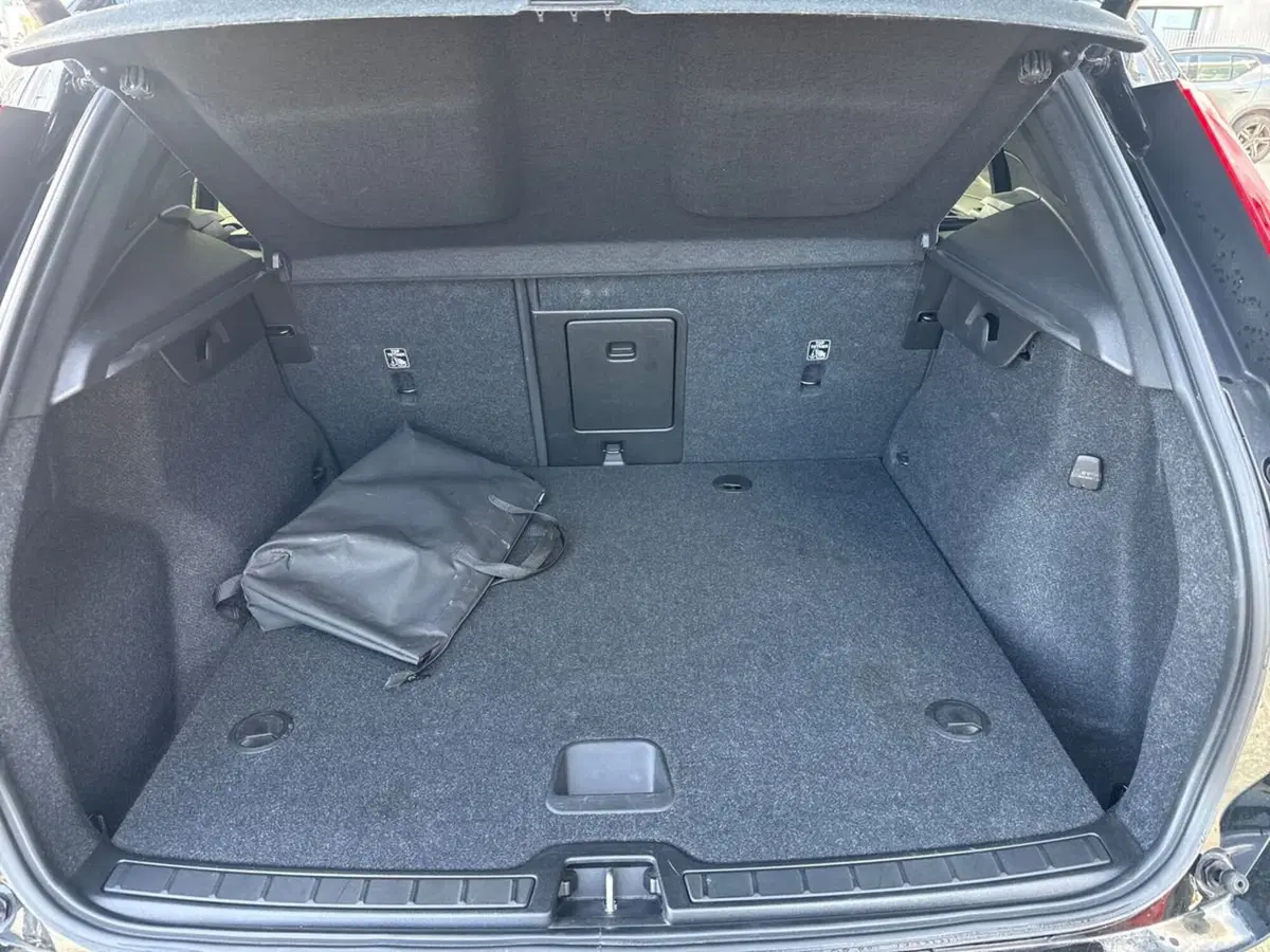 Volvo XC40 usata a Reggio Calabria (5)