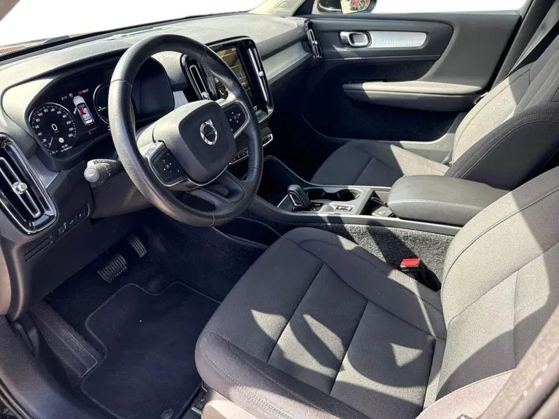 Volvo XC40 usata a Reggio Calabria (6)