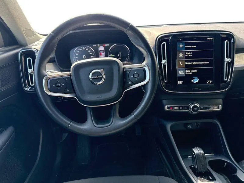 Volvo XC40 usata a Reggio Calabria (7)