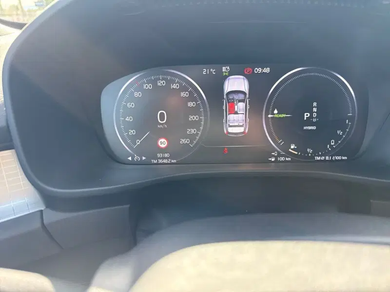 Volvo XC40 usata a Reggio Calabria (8)
